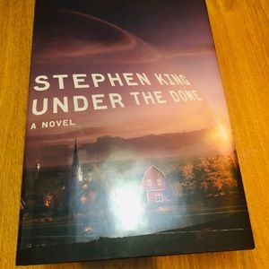 By Stephan King Under The Dome